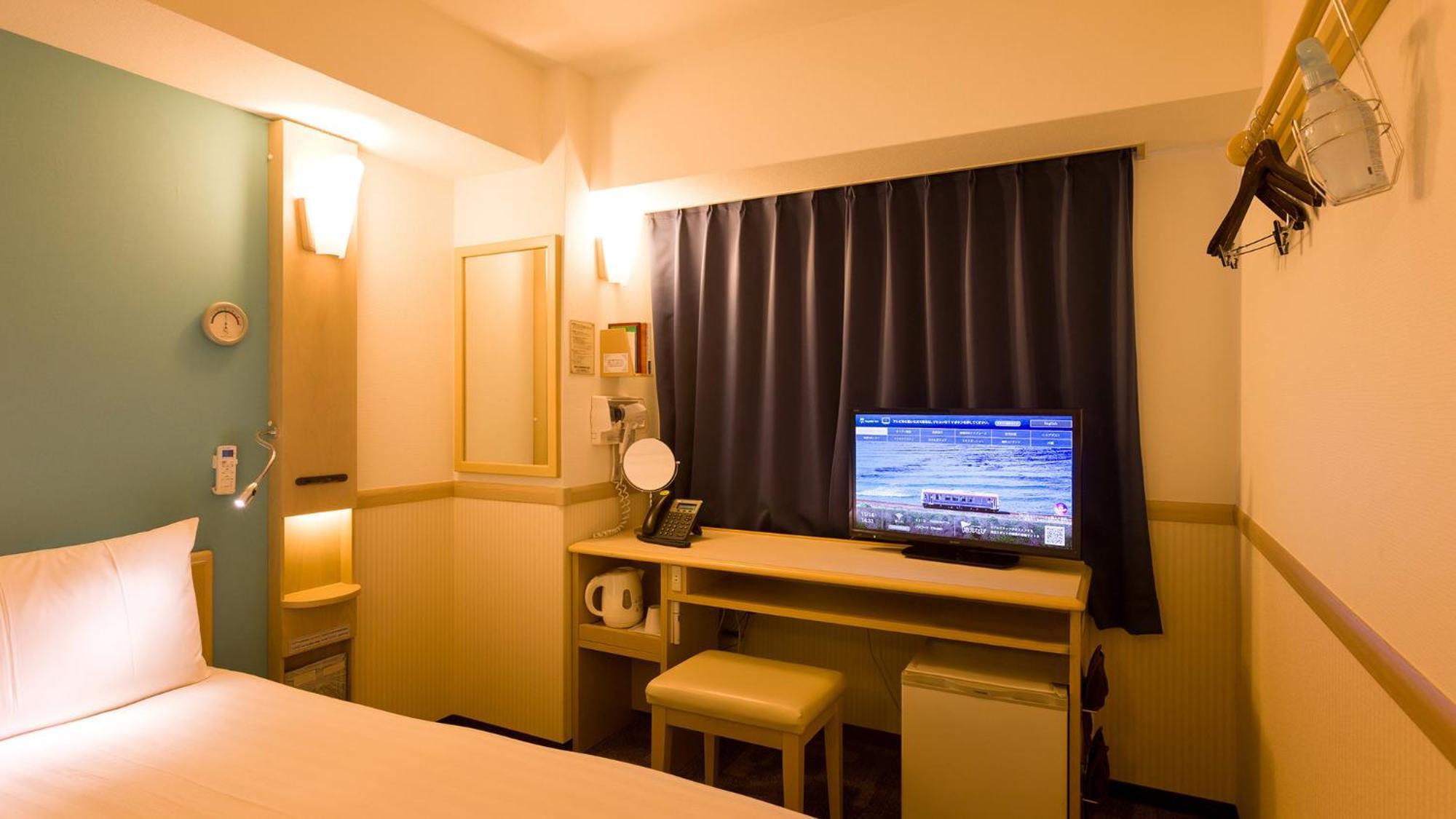Toyoko Inn Osaka Hankyu Juso-Eki Nishi-Guchi No.2 Exterior photo